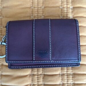 Coach vintage wallet preowned but in great condition